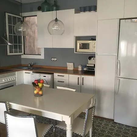 Apartamento Cerca Playa شقة *